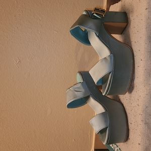 Jeffrey Campbell platform